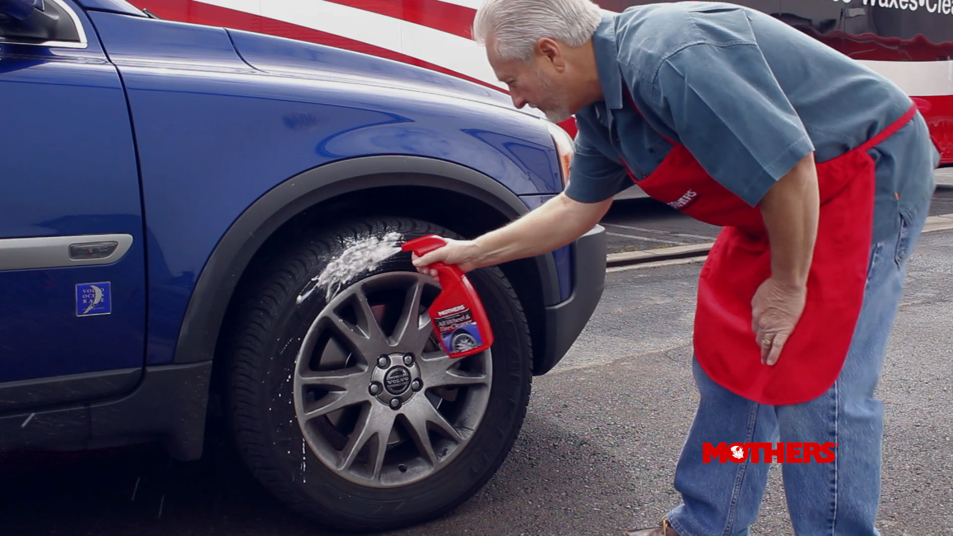 How to Use Foaming Wheel & Tyre Cleaner